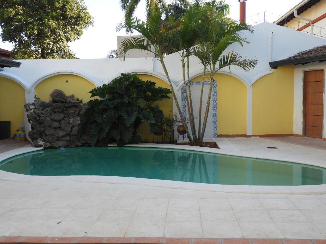 Hotel Casa Jardin Asuncion Ngoại thất bức ảnh