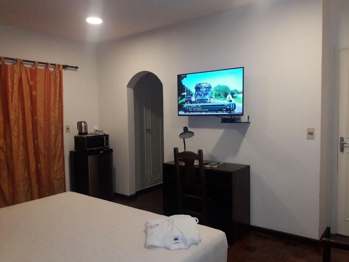 Hotel Casa Jardin Asuncion Ngoại thất bức ảnh
